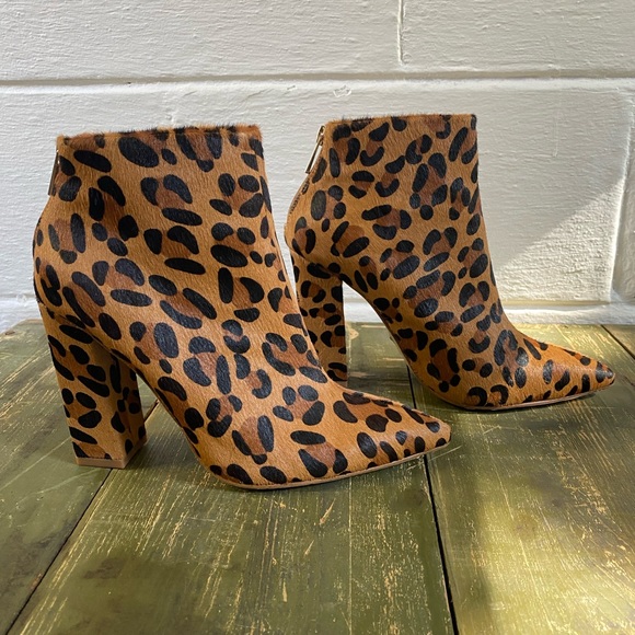 New RAYE leopard bootie - Picture 2 of 7